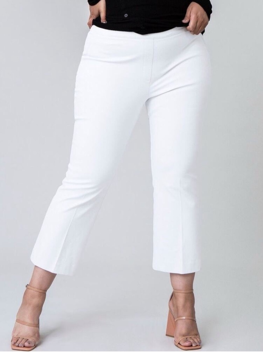 NEW Spanx On The Go Kick Flare Cropped Pants Classic White Silver Lining Size 1X